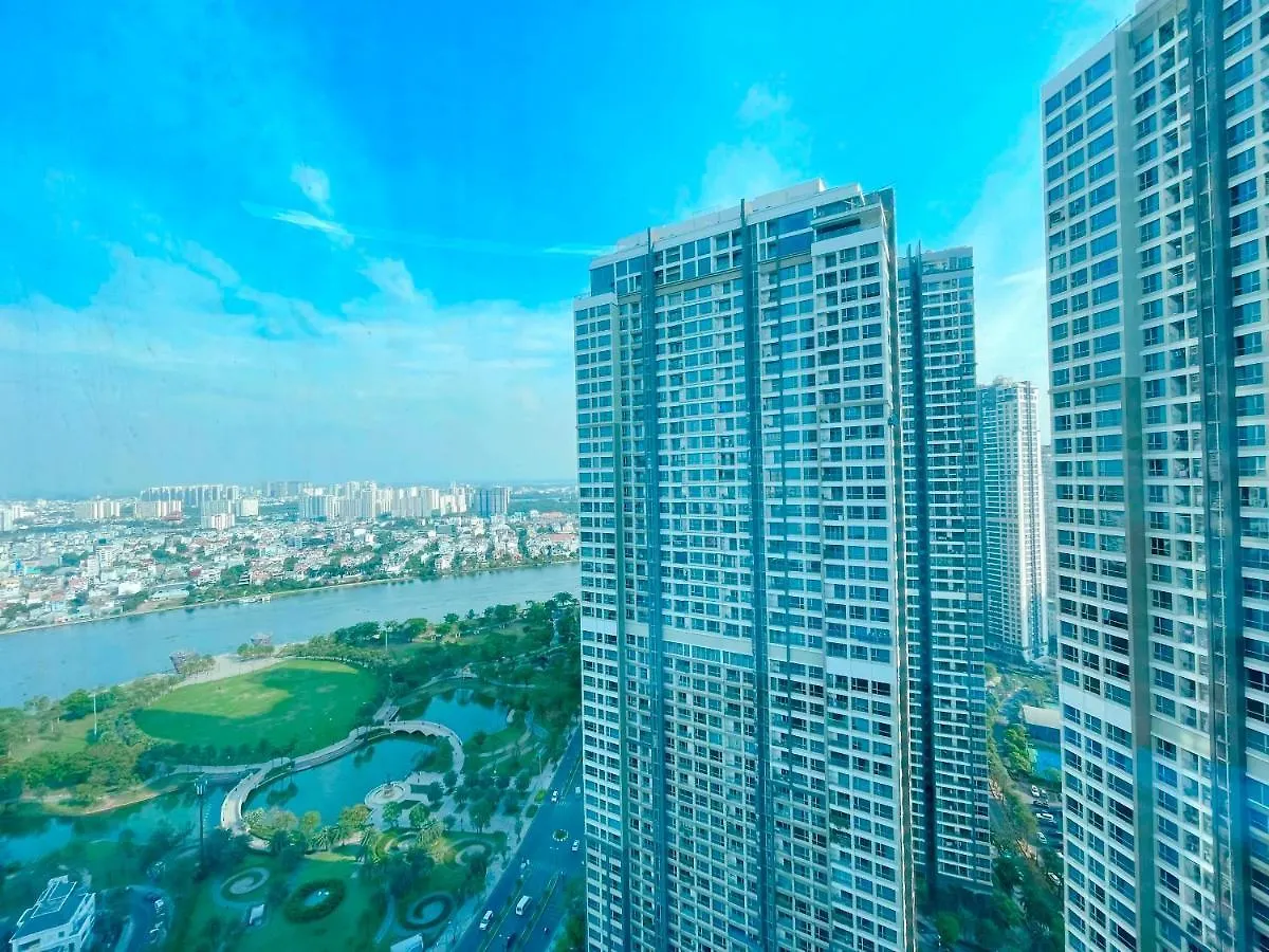Cao House Saigon - Vinhomes Central Park Ho Chi Minh City 0*,