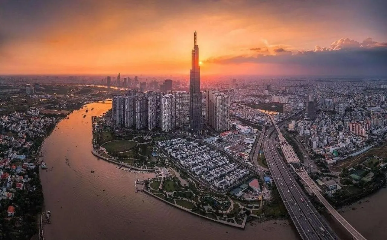 Apartment Cao House Saigon - Vinhomes Central Park Ho Chi Minh City