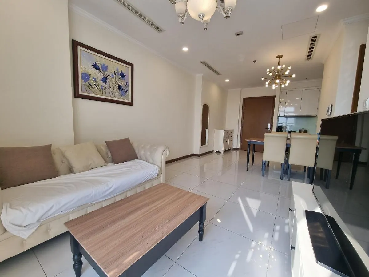 Cao House Saigon - Vinhomes Central Park Ho Chi Minh City Apartment