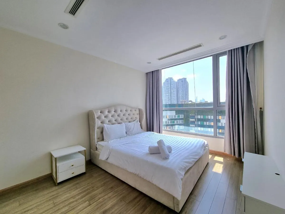 Cao House Saigon - Vinhomes Central Park Ho Chi Minh City