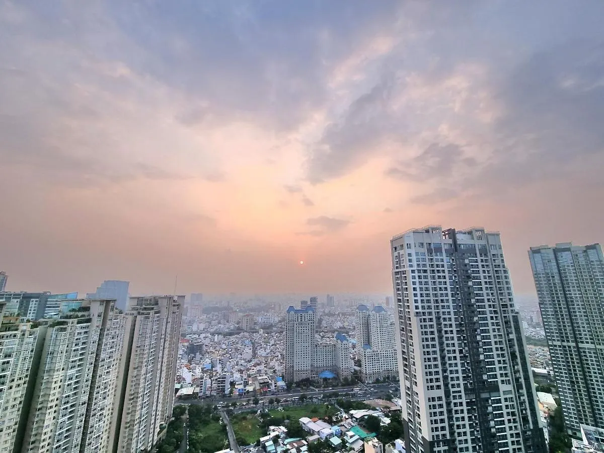 Cao House Saigon - Vinhomes Central Park Ho Chi Minh City Apartment