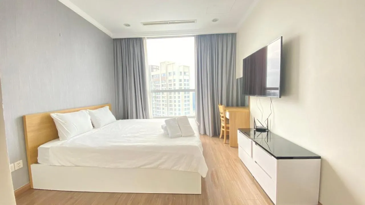 Cao House Saigon - Vinhomes Central Park Ho Chi Minh City Apartment