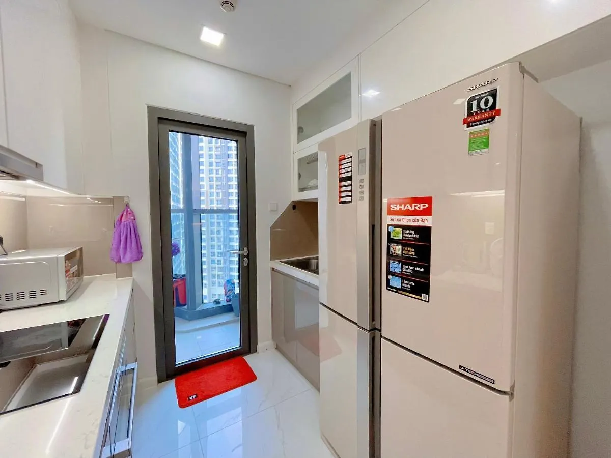 Apartment Cao House Saigon - Vinhomes Central Park Ho Chi Minh City
