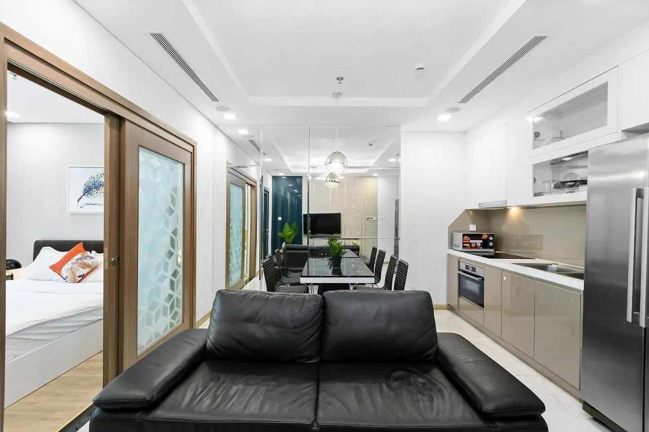 Cao House Saigon - Vinhomes Central Park Ho Chi Minh City Apartment