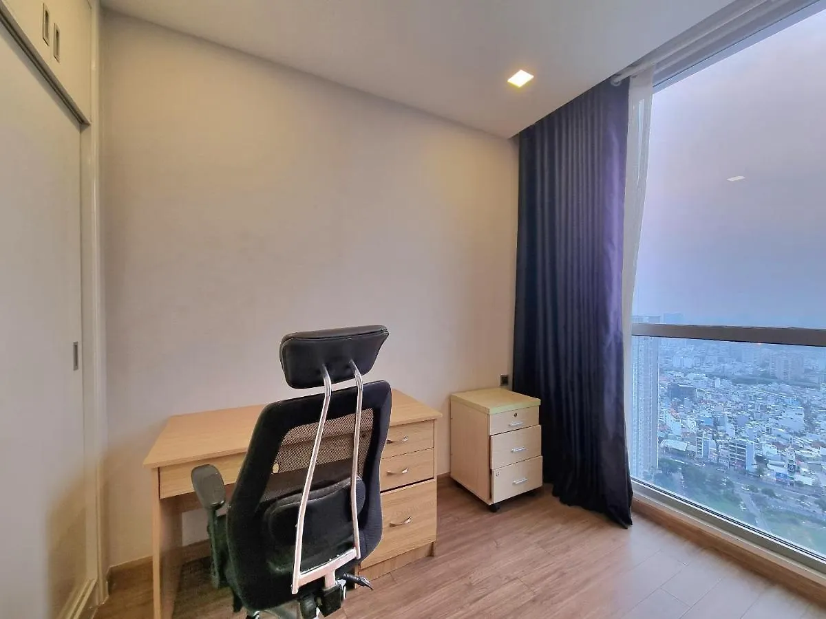 Apartment Cao House Saigon - Vinhomes Central Park Ho Chi Minh City