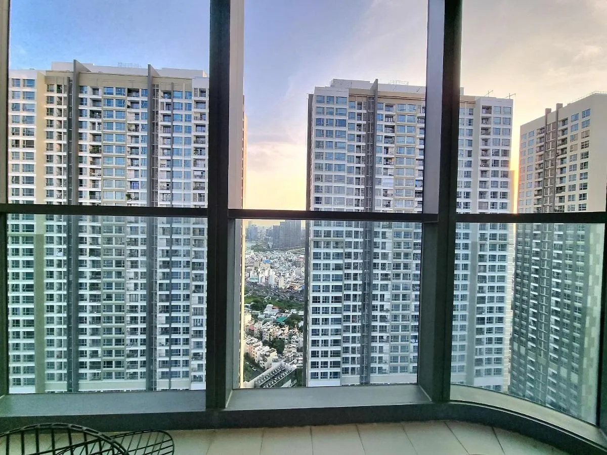 Cao House Saigon - Vinhomes Central Park Ho Chi Minh City 0*,  Vietnam