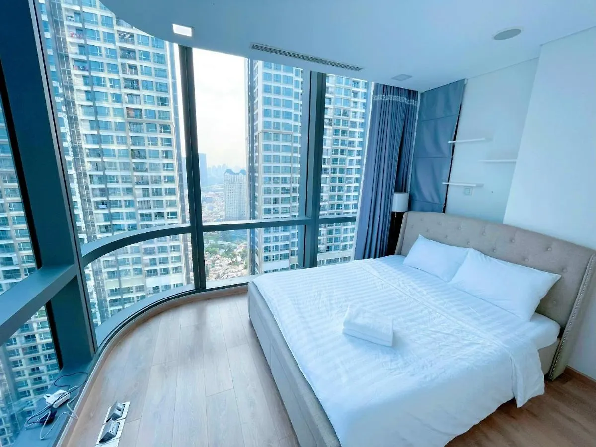 Cao House Saigon - Vinhomes Central Park Ho Chi Minh City Apartment